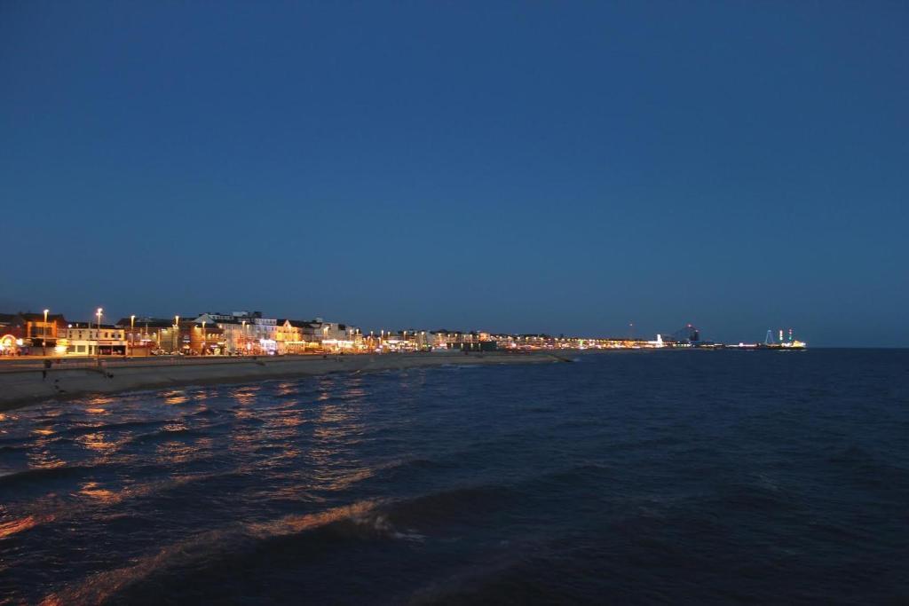The Royal Windsor Hotel Blackpool Esterno foto